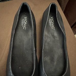 Black Vionic slip ons casual shoe with bow